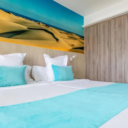 Апартаменты Deluxe Single With Half Board, Only Adults, Heated Pool, Playa Ingles *
